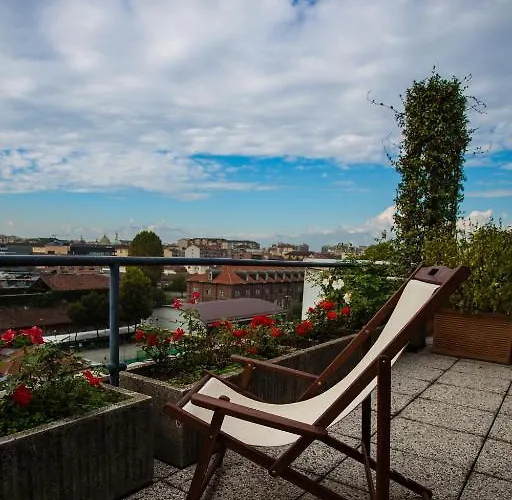 Alexandra Hotel 3*