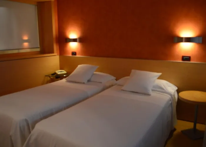 Alexandra Hotel 3*